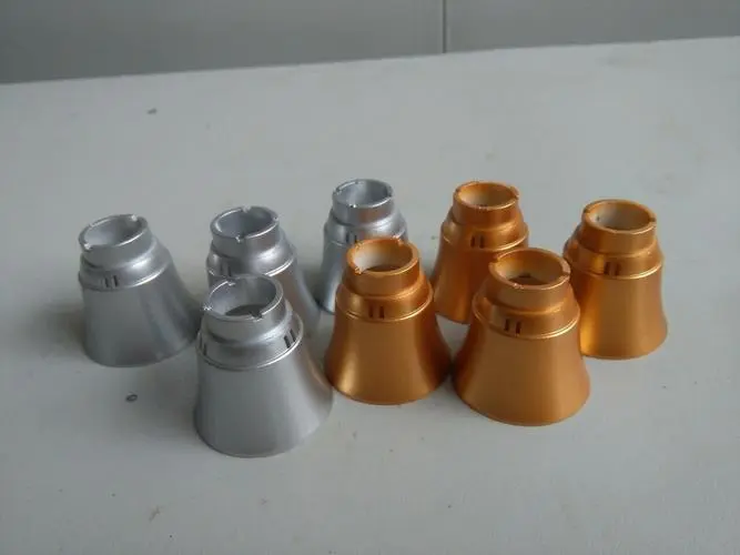 五金件噴漆產(chǎn)生的廢氣應(yīng)該怎么處理呢？